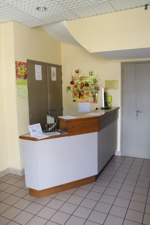 Hotel Logis Le Port Saint Aubin à Morannes sur Sarthe-Daumeray Extérieur photo