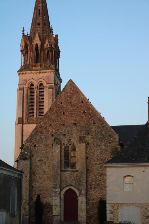 Hotel Logis Le Port Saint Aubin à Morannes sur Sarthe-Daumeray Extérieur photo